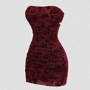 SHEIN Strapless Dress in Rich Burgundy Floral